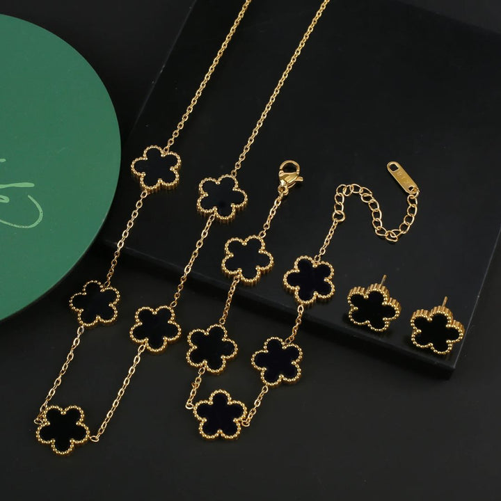 Clover Charm Jewelry Set - Melbourne Meadow