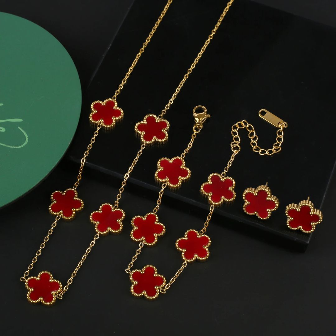 Clover Charm Jewelry Set - Melbourne Meadow